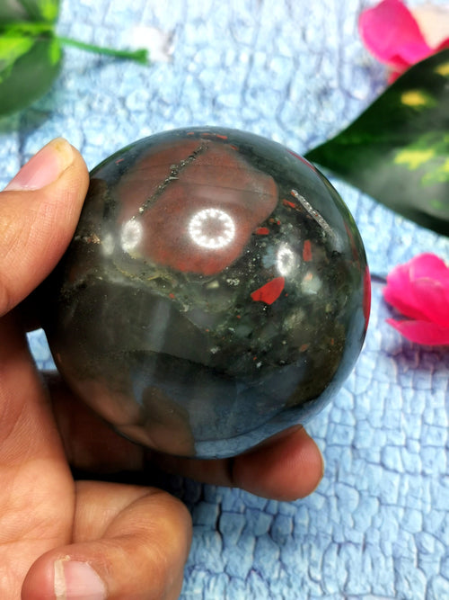 Amazing natural Bloodstone Jasper stone sphere/ball - Energy/Reiki/Crystal Healing - 2.5 inch diameter and 310 gms (0.68 lb) -ONE PIECE ONLY