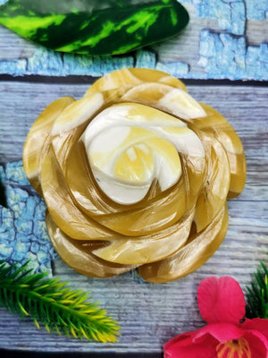 Yellow Aragonite gemstone hand carved rose flower carvings - crystal/gemstone/reiki/chakra - ONE PIECE ONLY - 3 inch and 225 gms (0.50 lb)