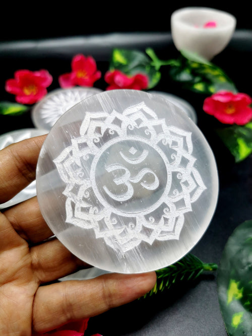 Coasters made with Selenite - set of 5 - home decor carvings in gemstones and crystals - 3 inches and total weight 430 gms (0.95 lb)