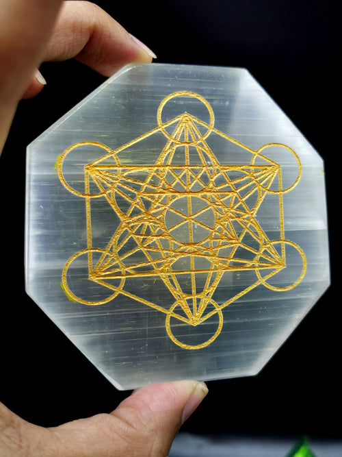 Crystal Selenite octagon shaped coaster set of 5 - home decor carvings in gemstones and crystals - 3 inches and total weight 560 gms (1.23 lb)