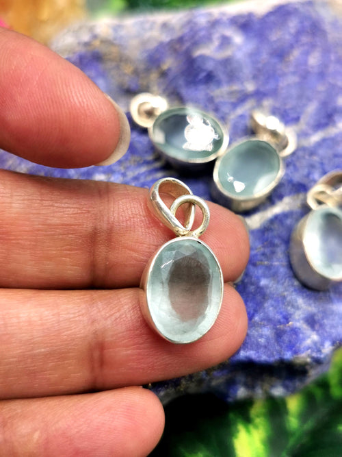 Aquamarine Pendant in 925 Sterling Silver -crystal/gemstone jewelry | Mother's Day/birthday/engagement/wedding/anniversary gift | ONE PIECE ONLY