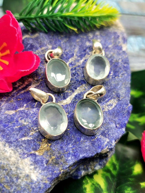 Aquamarine Pendant in 925 Sterling Silver -crystal/gemstone jewelry | Mother's Day/birthday/engagement/wedding/anniversary gift | ONE PIECE ONLY