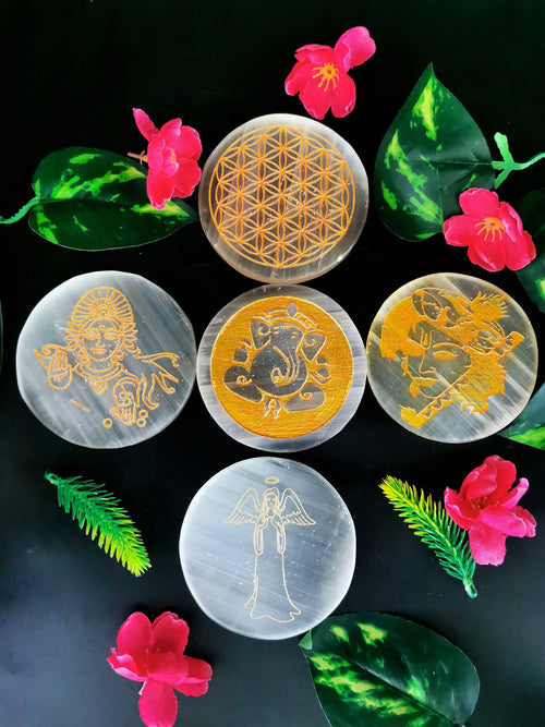 Selenite coaster set of 5 - home decor carvings in gemstones and crystals - 3 inches and total weight 440 gms (0.97 lb)