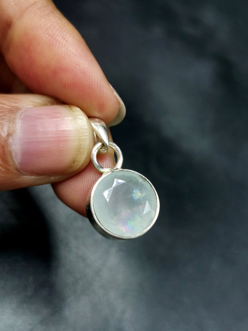 Aquamarine gemstone Pendant in 925 Sterling Silver -crystal/gemstone jewelry | Mother's Day/birthday/engagement/wedding/anniversary gift | ONE PIECE ONLY