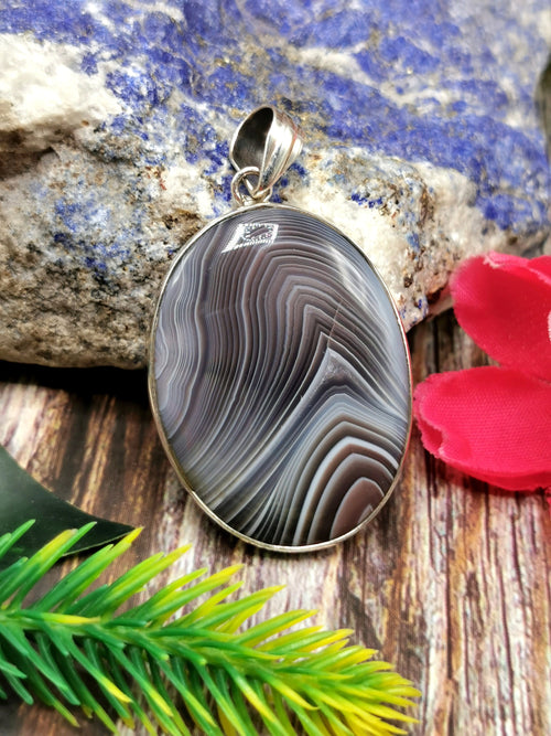 Beautiful Botswana Agate Pendant in 925 Sterling Silver -crystal/gemst