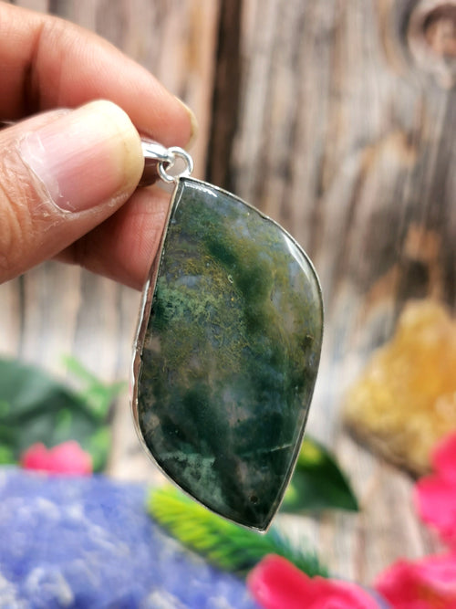 Beautiful Moss Agate gemstone Pendant in German Silver - crystal/gemstone jewelry| Mother's Day/birthday/engagement/wedding/anniversary gift