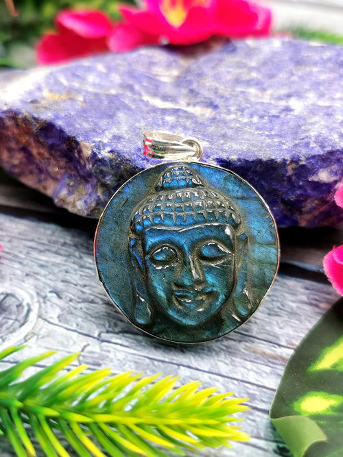 Buddha Pendant in flashy labradorite in German Silver - crystal/gemstone jewelry| Mother's Day/birthday/engagement/wedding/anniversary gift