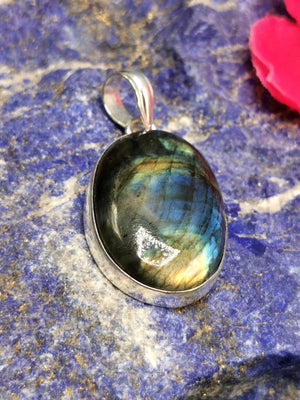 Labradorite crystal pendant in German Silver - crystal/gemstone jewelry| Mother's Day/birthday/engagement/wedding/anniversary gift