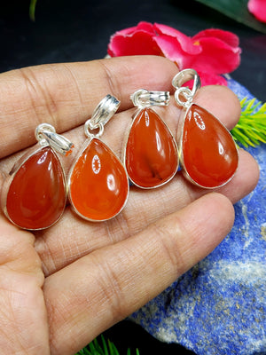 Beautiful Carnelian Pendant in german silver- crystal/gemstone jewelry| Mother's Day/birthday/engagement/wedding/anniversary gift