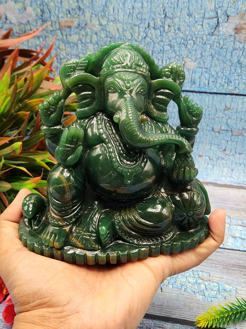 Carving of Ganesha in Green Aventurine Crystals/Gemstone - Reiki/Chakra/Healing/Energy - 5 in and 1.19 kg (2.62 lb)