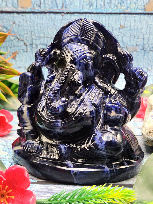 Sodalite Crystal Handmade Carving of Ganesh - Lord Ganesha Idol/Murti in Crystals and Gemstones -Reiki/Chakra/Healing - 5 inches and 0.97 kg