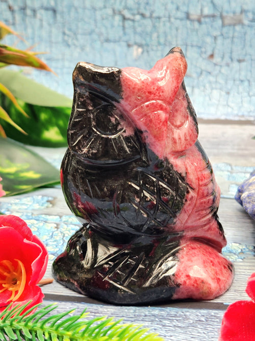 Owl carving in natural rhodonite stone - reiki/chakra/healing/crystal - 3.5 inches and 400 (0.88 lb)