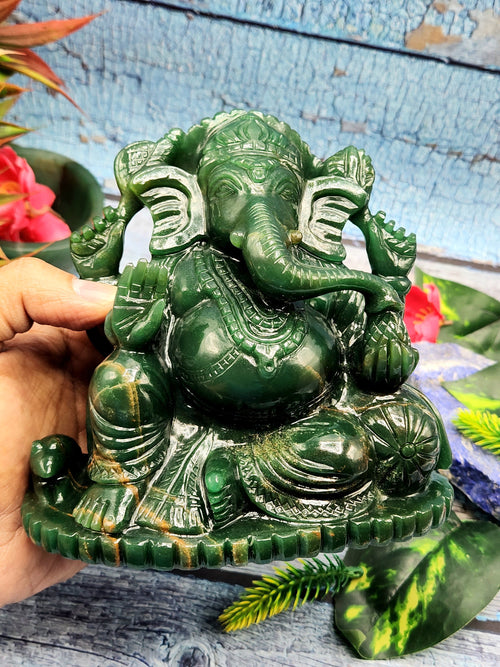 Carving of Ganesha in Green Aventurine Crystals/Gemstone - Reiki/Chakra/Healing/Energy - 5 in and 1.19 kg (2.62 lb)