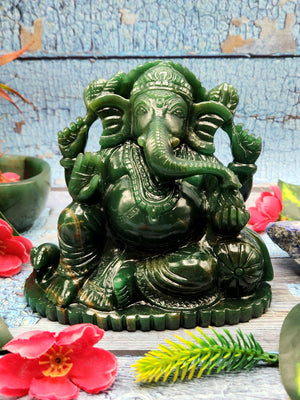 Carving of Ganesha in Green Aventurine Crystals/Gemstone - Reiki/Chakra/Healing/Energy - 5 in and 1.19 kg (2.62 lb)