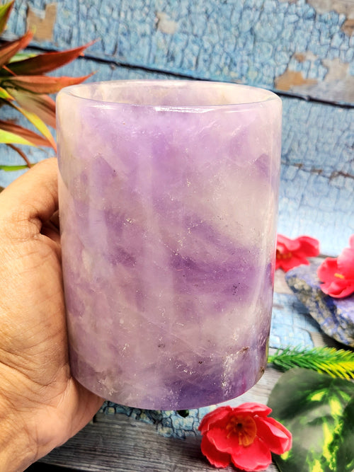 Crystal goblet in light amethyst stone - 4 inches and 650 gms (1.76 lb) - ONLY 1 PIECE