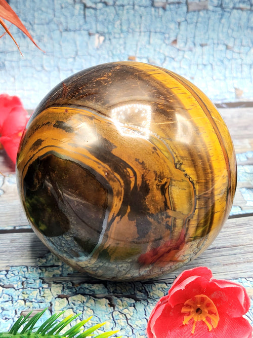 Crystal Healing - Natural golden tiger eye stone sphere/ball - 3.5 inches (8.75 cms) diameter and 880 gms (1.94 lb)