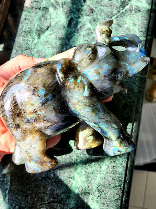 Labradorite gemstone carving of Elephant with beautiful flash - Elephant gifts, Animal figurines and hand carvings in labradorite - 5 inches