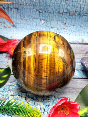 Crystal Healing - Natural golden tiger eye stone sphere/ball - 3.5 inches (8.75 cms) diameter and 880 gms (1.94 lb)