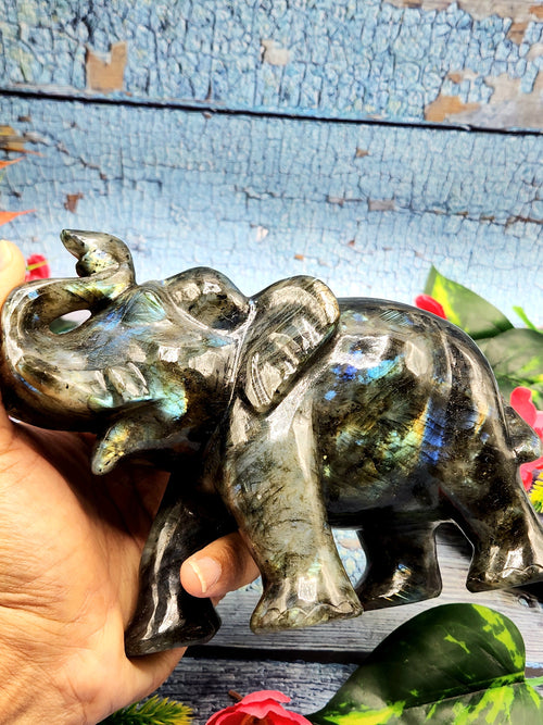 Labradorite gemstone carving of Elephant with beautiful flash - Elephant gifts, Animal figurines and hand carvings in labradorite - 5 inches