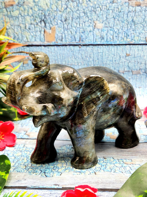 Labradorite gemstone carving of Elephant with beautiful flash - Elephant gifts, Animal figurines and hand carvings in labradorite - 5 inches