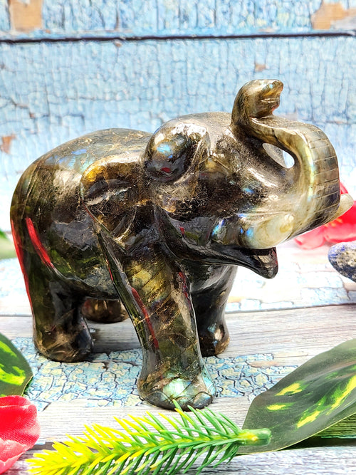 Gift an Elephant - Labradorite carving of Elephant with beautiful flash - Animal figurines and hand carvings in labradorite - 4 inches