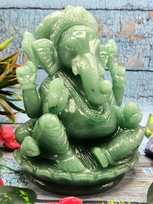 Australian Green Aventurine crystal Carving of Ganesh - Lord Ganesha Idol in Crystals/Gemstone - Reiki/Chakra/Healing - 7.5 in and 3.05 kg (6.71 lb)