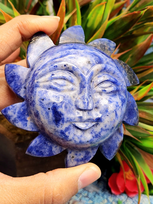 Sodalite natural stone hand carving of Sun - crystal/reiki/chakra/healing - 3.5 inches diameter and 165 gms weight