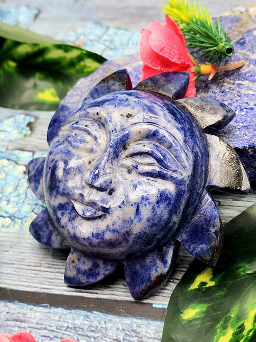 Sodalite natural stone hand carving of Sun - crystal/reiki/chakra/healing - 3.5 inches diameter and 165 gms weight