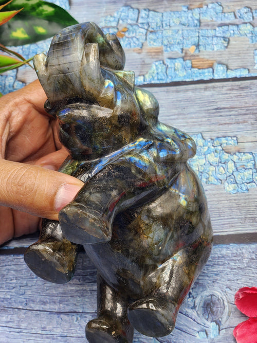 Black Rainbow moonstone or Labradorite carving of Elephant with beautiful flash - Elephant gifts, Animal figurines and hand carvings in labradorite - 4.5 inches