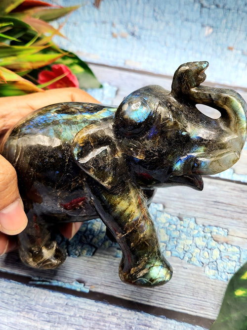 Gift an Elephant - Labradorite carving of Elephant with beautiful flash - Animal figurines and hand carvings in labradorite - 4 inches