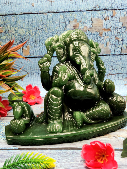 Home Décor Gift - Australian Green Aventurine Carving of Ganesh - Lord Ganesha Idol in Crystals/Gemstone - Reiki/Chakra/Healing - 6 in and 2.57 kg (5.65 lb)