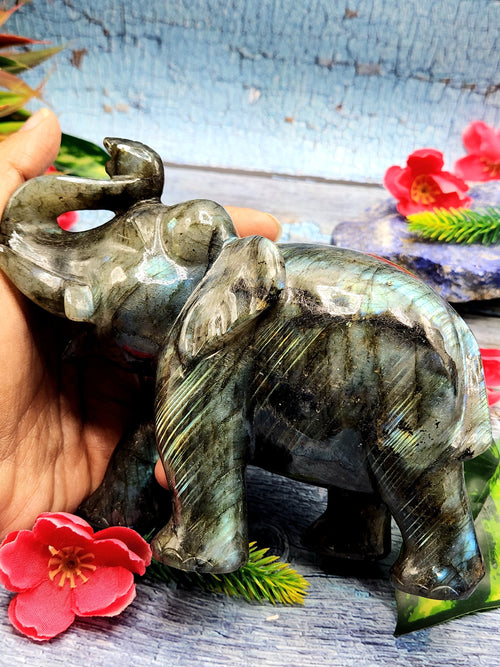 Home Décor - Labradorite carving of Elephant with beautiful flash - Elephant gifts, Animal figurines and hand carvings in labradorite - 5 inches