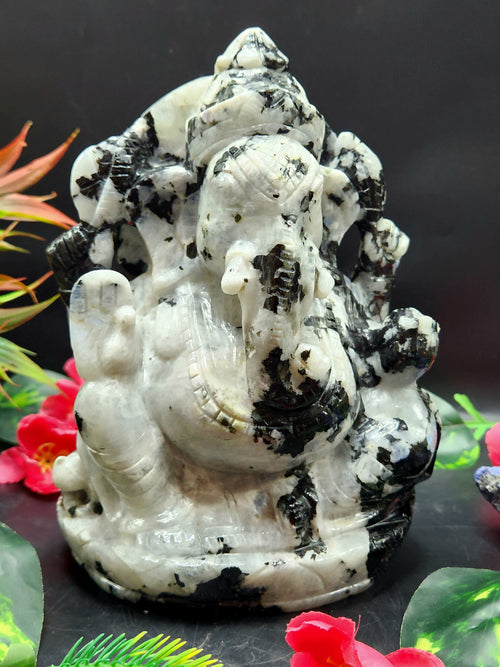 Large Moonstone crystal Handmade Carving of Ganesh - Lord Ganesha Idol | Figurine in Crystals and Gemstones- 7.5 inch and 2.43 kg (5.35 lb)