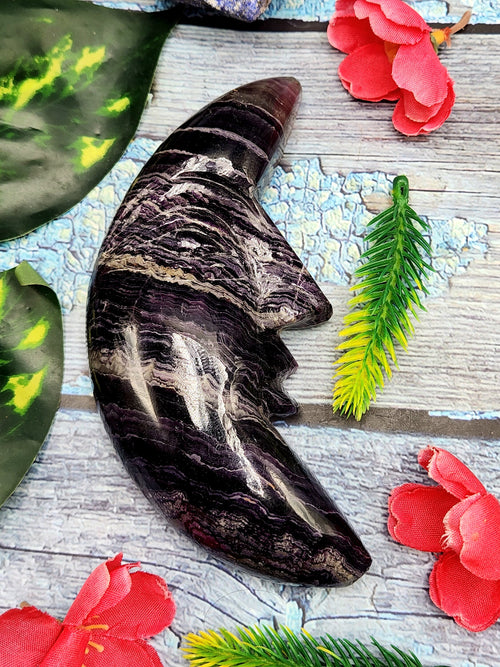 Purple fluorite natural stone hand carving of crescent moon - crystal/reiki/chakra/healing - 5 inches and 320 gms weight