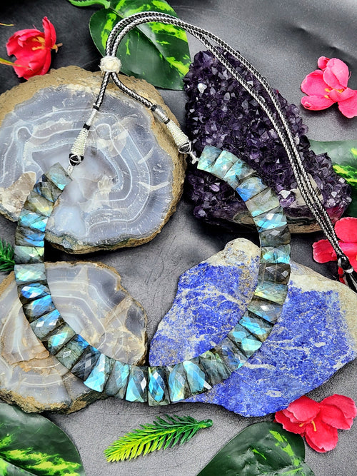 Unique Labradorite crystal necklace with amazing blue flash | gemstone/crystal jewelry | Mother's Day/Birthday/Valentine's gift