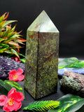 Large 4-face Bloodstone point/wand/tower -handmade carvings - energy/chakra/reiki - 7in (17.5 cms) height and 1.22 kg (2.68 lb)