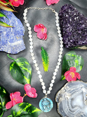 Moonstone Bead Mala with Labradorite Buddha Pendant - Embrace Tranquility and Craftsmanship