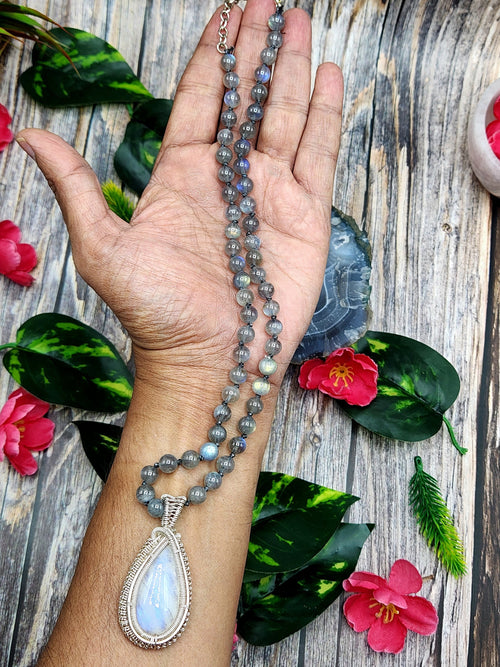 Labradorite Bead Mala Necklace with Rainbow Moonstone Pendant - Embrace the Mystical Union of Beauty and Serenity