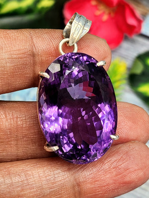 Amethyst Faceted Oval Pendant in 925 Silver - Embrace Serenity and Spiritual Awakening