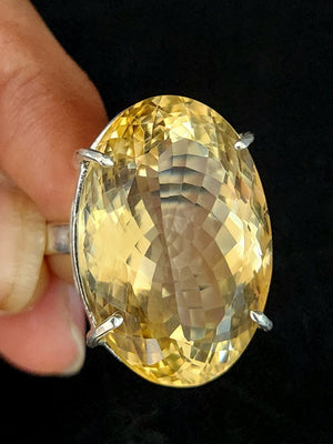 Citrine Faceted Oval Ring: Radiant Beauty in 925 Silver
