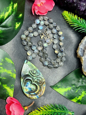 Labradorite Bead Mala with Labradorite Om Symbol Pendant - Embrace Spiritual Connection and Exquisite Craftsmanship