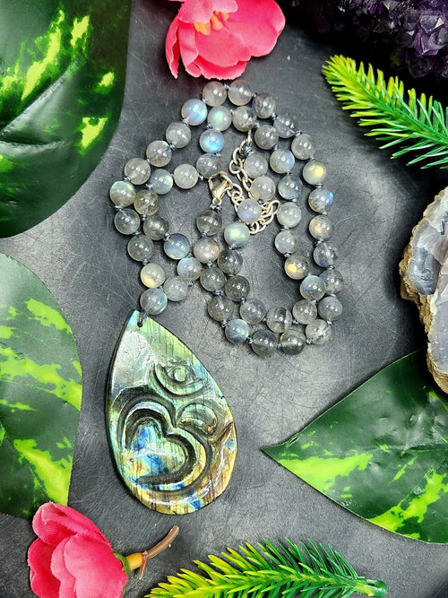 Labradorite Bead Mala with Labradorite Om Symbol Pendant - Embrace Spiritual Connection and Exquisite Craftsmanship