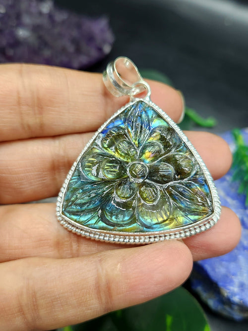 Labradorite Floral Carving Triangle Pendant - A Radiant Symbol of Artistry and Mystique