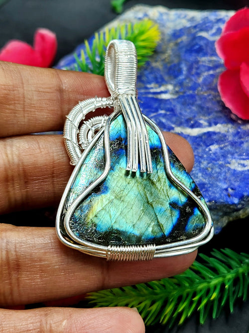 Labradorite Floral Carving Triangle Wire Wrapped Pendant - Unveiling the Intricate Beauty of Labradorite