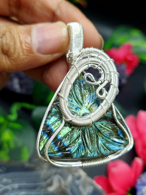 Labradorite Floral Carving Triangle Wire Wrapped Pendant - Unveiling the Intricate Beauty of Labradorite