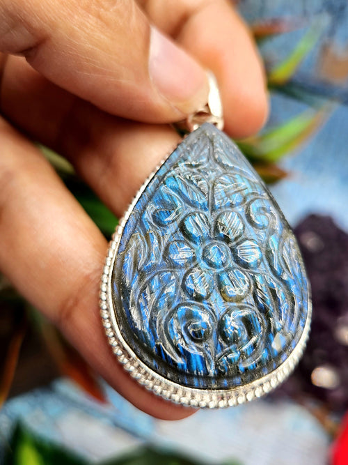 Labradorite Floral Carving Teardrop Pendant - Unveiling Nature's Iridescent Beauty