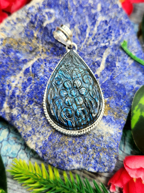 Labradorite Floral Carving Teardrop Pendant - Unveiling Nature's Iridescent Beauty