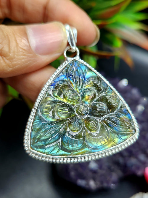 Labradorite Floral Carving Triangle Pendant - A Radiant Symbol of Artistry and Mystique