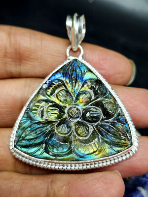 Labradorite Floral Carving Triangle Pendant - A Radiant Symbol of Artistry and Mystique