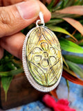 Labradorite Floral Carving Oval Pendant - Captivating Mystique Crafted by Artisans